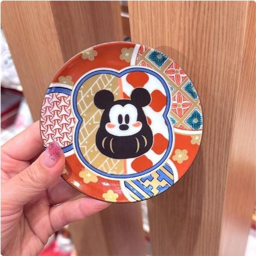 [12/7/2024-14:38-475] Mickey Mouse Small Plate Kutani Ware Year 2025 Ceramics