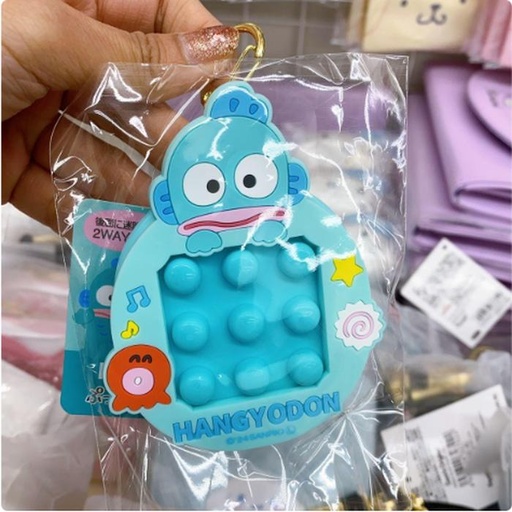 [12/19/2024-08:41-135] Hangyodon Keychain can be squeezed