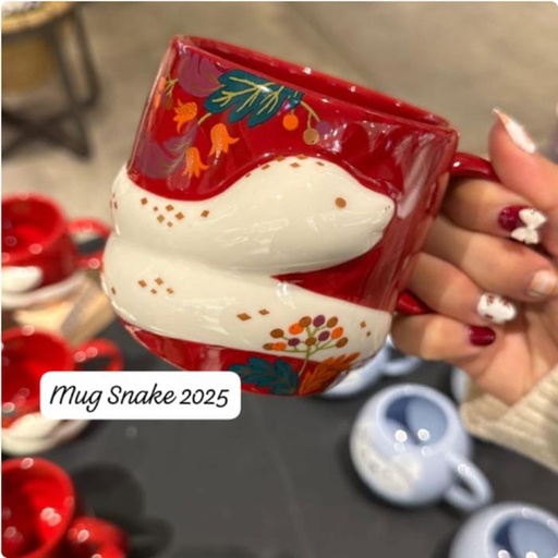 [12/26/2024-14:50-520] Starbucks Mug Snake