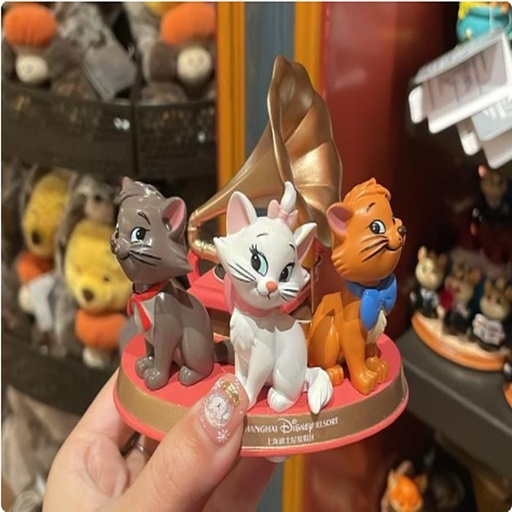 [12/29/2024-17:09-520] Bobble Head Figure Marie 