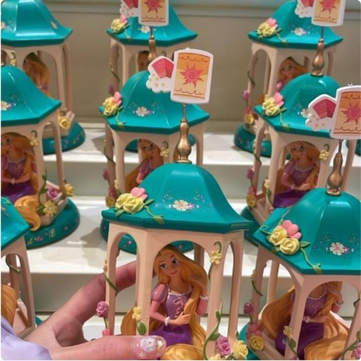 [12/30/2024-18:00-520] Paperclip Rapunzel Exclusive 