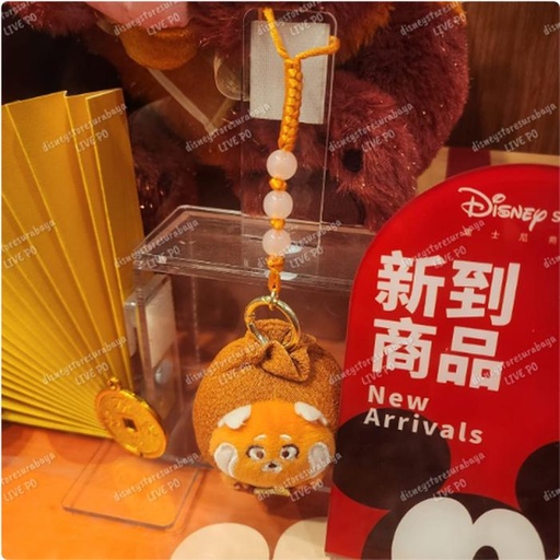 [1/1/2025-17:29-300] Red Panda Charm 