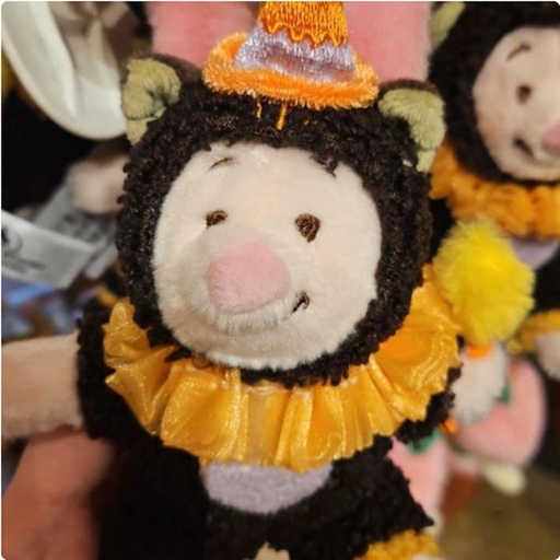 [1/6/2025-15:09-390] Keychain Piglet Halloween