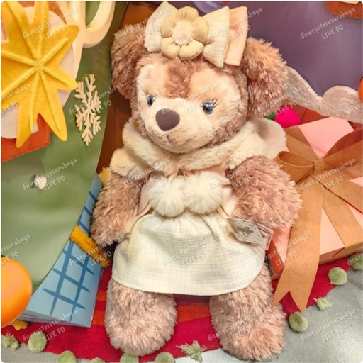[1/7/2025-10:53-None2500] Big Plush Shellie is really soft with costumes 