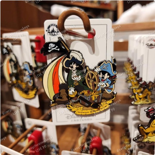 [1/7/2025-12:49-270] Mickey Goofy Pirates Pin 