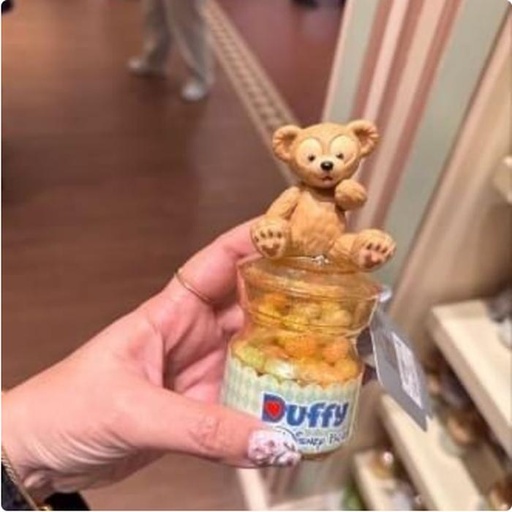 [1/8/2025-09:50-230] Candycase with Candy Duffy