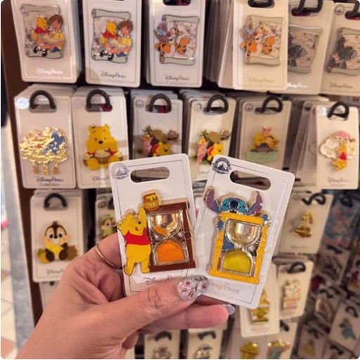 [1/8/2025-10:13-270] Pin can be Hourglass Pooh / Stitch