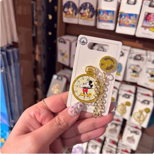 [1/8/2025-10:13-320] Mickey Clock Pin