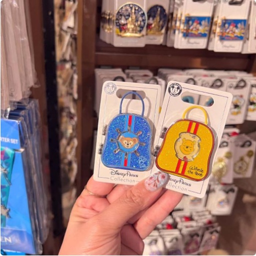 [1/8/2025-10:14-260] Interactive Pooh / Duffy Pin Bag