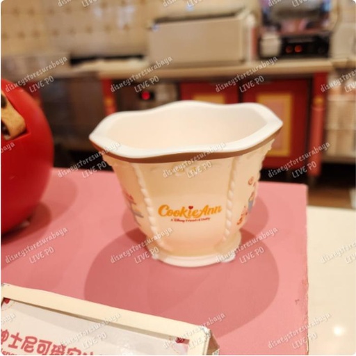 [1/9/2025-11:30-380] Place for ice Cream Cookie Sundae 