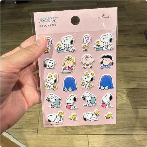 [1/25/2025-09:33-None55] Snoopy Hallmark Sticker 