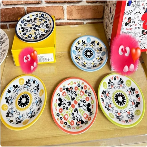 [1/25/2025-09:59-600] Ceramic Plate Motif Disney Fill 5 Pcs Made in Japan 