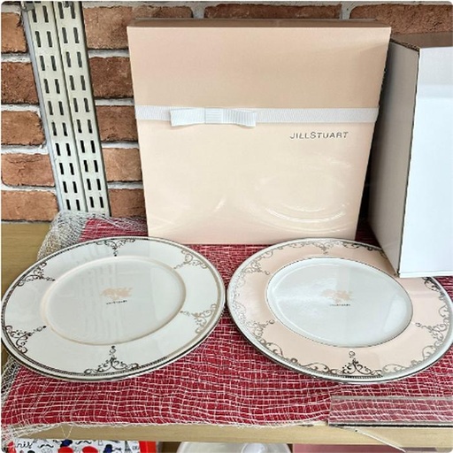 [1/25/2025-10:08-None1150] Jill Stuart Plate Sets With Gift Box 