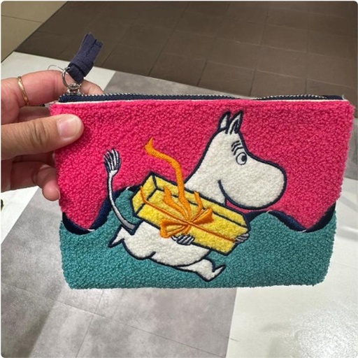 [1/25/2025-11:17-430] Moomin Pouch Red
