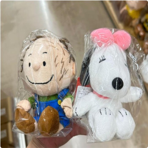 [1/25/2025-12:59-280] Plush Snoopy 