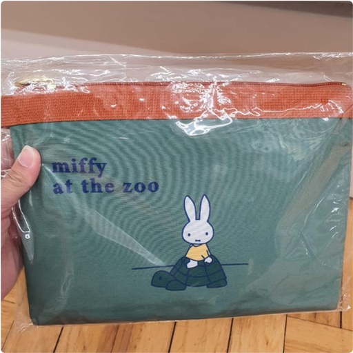[1/20/2025-10:03-395] Miffy Flat Pouch Zoo