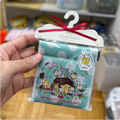 [1/20/2025-14:00-200] Snoopy 75th Candy Pouch Magnet