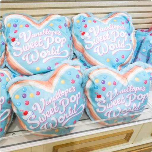 [1/22/2025-18:17-950] Vanellope coll.🧁 - Fluffy Blanket Pillow 