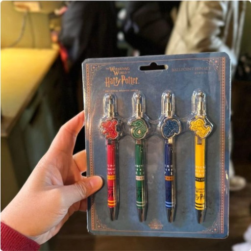 [1/26/2025-08:45-490] Pen set All Houses contents 4 